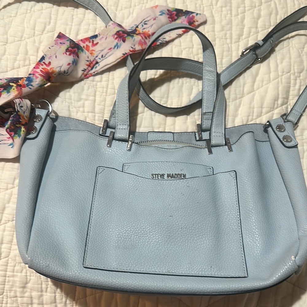 Steve Madden Blue Shoulder Bag with Structured Design